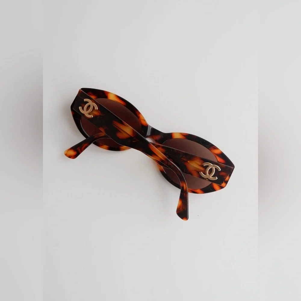 Auth CHANEL Havana Gold Tortoise Shell Sunglasses Gold CC Oval Cat eye ❤️‍🔥